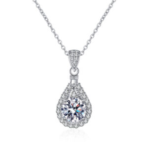 Moissanite Waterdrop Shaped Pendant Necklace Sterling Silver The Best Gift for Wife Girlfriend Mother and Daughter